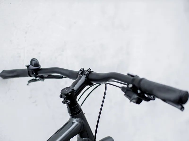 2022 Trek District 4 Equipped Hybrid Bike in Grey-6